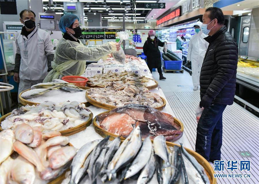 (在習(xí)近平新時(shí)代中國特色社會主義思想指引下——新時(shí)代新作為新篇章·習(xí)近平總書記關(guān)切事·圖文互動)(7)“菜籃子”里的力量——全國各地努力做好保障和改善民生工作在行動