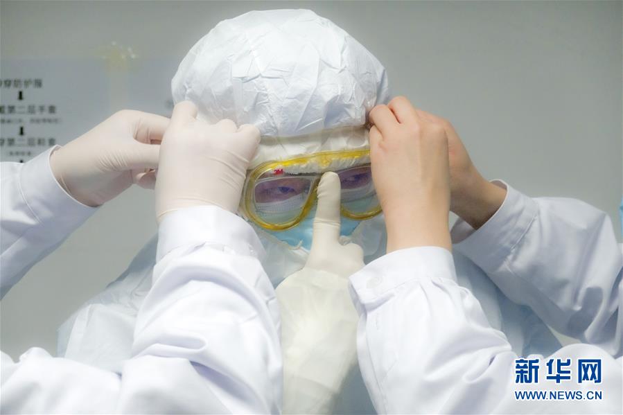 （新華全媒頭條&middot;圖文互動）（3）&ldquo;與國家同舟，與人民共濟&rdquo;&mdash;&mdash;新冠肺炎重癥救治同濟醫(yī)院戰(zhàn)&ldquo;疫&rdquo;直擊