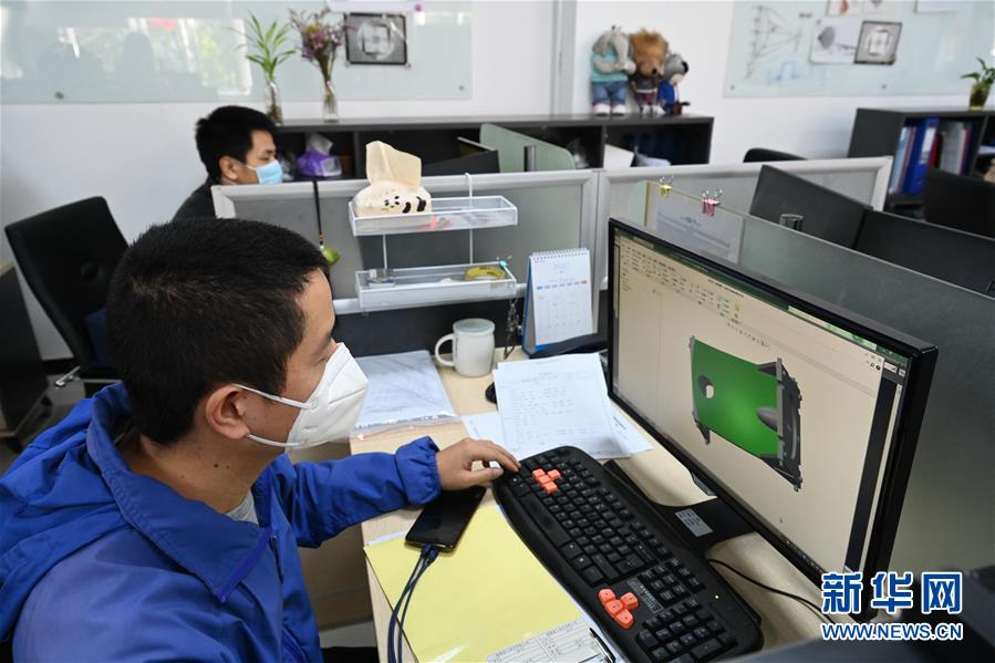 (來自經(jīng)濟(jì)前沿的故事·企業(yè)復(fù)工復(fù)產(chǎn)·圖文互動(dòng))(3)“危機(jī)中發(fā)現(xiàn)新商機(jī)”——中國(guó)科技制造企業(yè)復(fù)工復(fù)產(chǎn)觀察