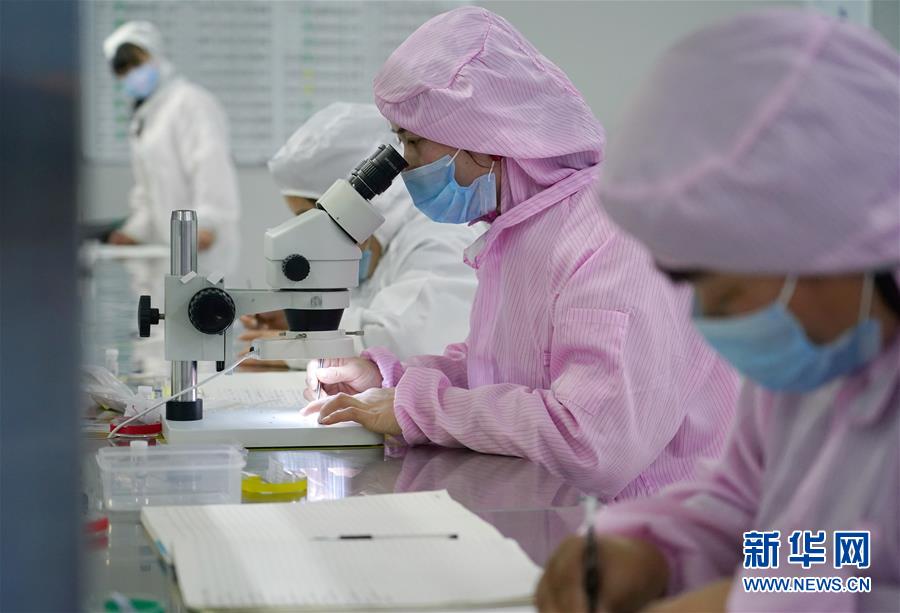 （決戰(zhàn)決勝脫貧攻堅(jiān)&middot;圖文互動(dòng)）（2）秦巴山區(qū)：戰(zhàn)疫戰(zhàn)貧，兩場仗都要打贏