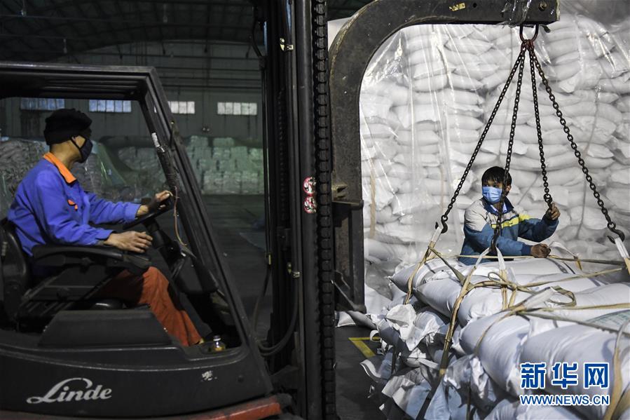 （圖文互動）（9）&ldquo;早一天復(fù)工，損失就少一點&rdquo;&mdash;&mdash;廣西以精準(zhǔn)防控推動復(fù)工復(fù)產(chǎn)一線見聞