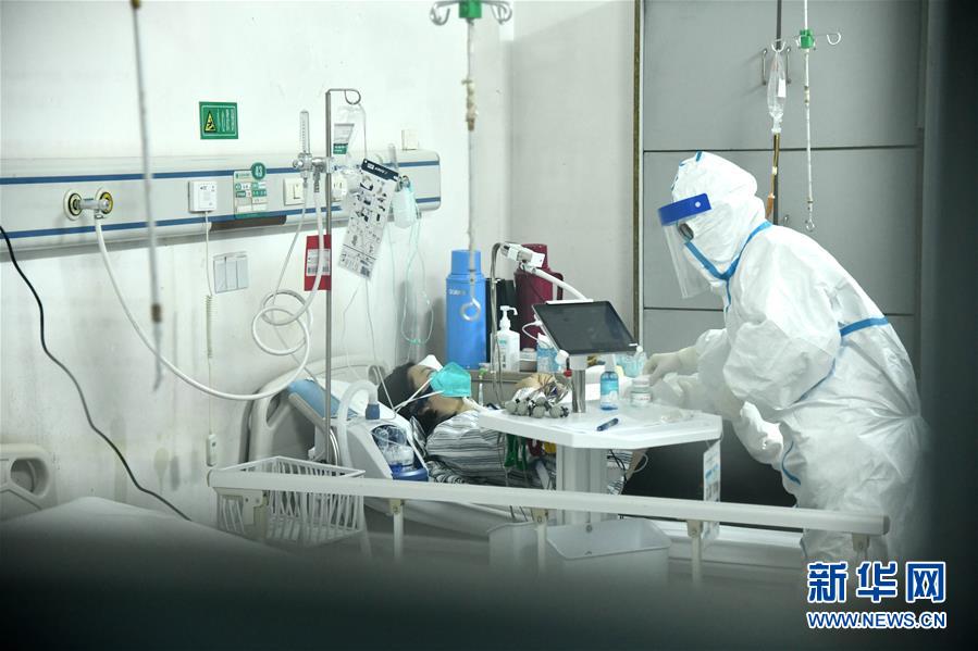 （在習近平新時代中國特色社會主義思想指引下&mdash;&mdash;新時代新作為新篇章&middot;習近平總書記關(guān)切事&middot;圖文互動）（2）高擎利劍驅(qū)疫魔&mdash;&mdash;科研攻關(guān)助力湖北戰(zhàn)&ldquo;疫&rdquo;記