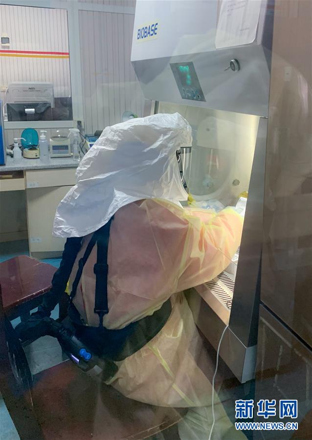 (新華全媒頭條·圖文互動)(1)赤子之歌——記奮戰(zhàn)在抗疫一線的90后白衣戰(zhàn)士