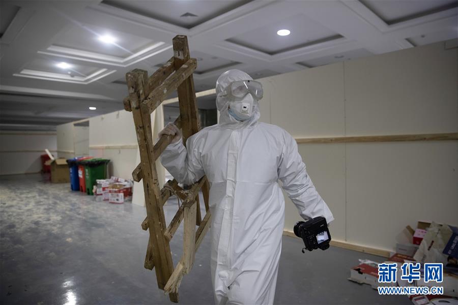 （一線抗疫群英譜&middot;特稿&middot;圖文互動(dòng)）（5）不畏艱險(xiǎn)，深入一線&mdash;&mdash;&ldquo;武漢保衛(wèi)戰(zhàn)&rdquo;一線新聞工作者素描