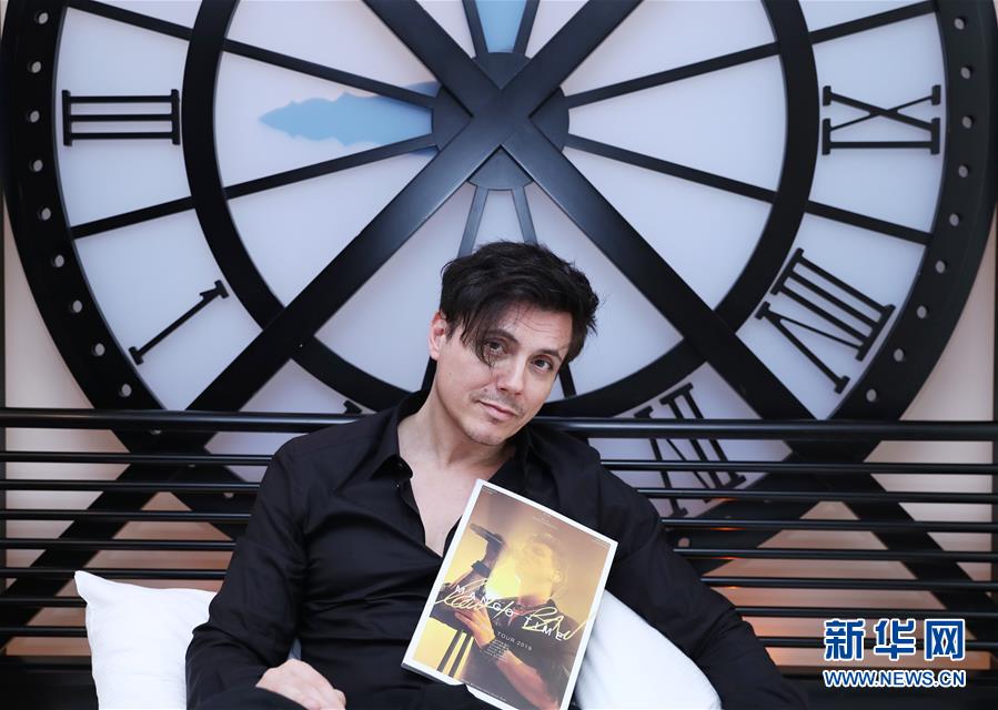 （國際&middot;圖文互動）（1）通訊：手牽手，我們共同驅散陰霾&mdash;&mdash;法國音樂人創(chuàng)作抗疫歌曲背后的故事