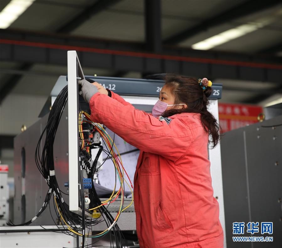 （圖文互動）&ldquo;油城&rdquo;大慶跑出復工復產(chǎn)&ldquo;加速度&rdquo;