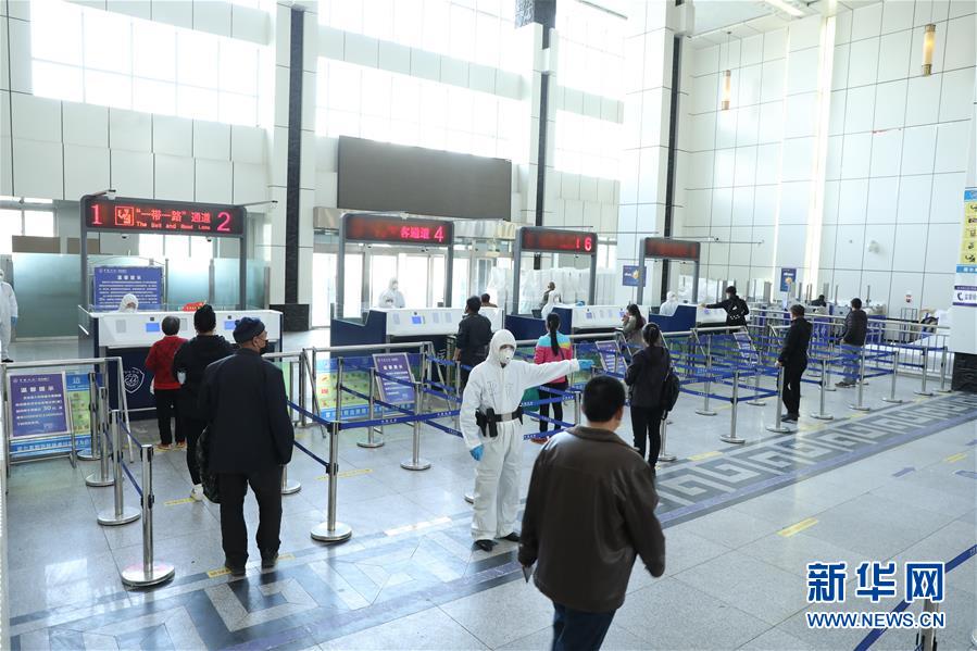 (聚焦疫情防控·圖文互動)(2)中哈霍爾果斯國際邊境合作中心中方區(qū)域恢復(fù)運營