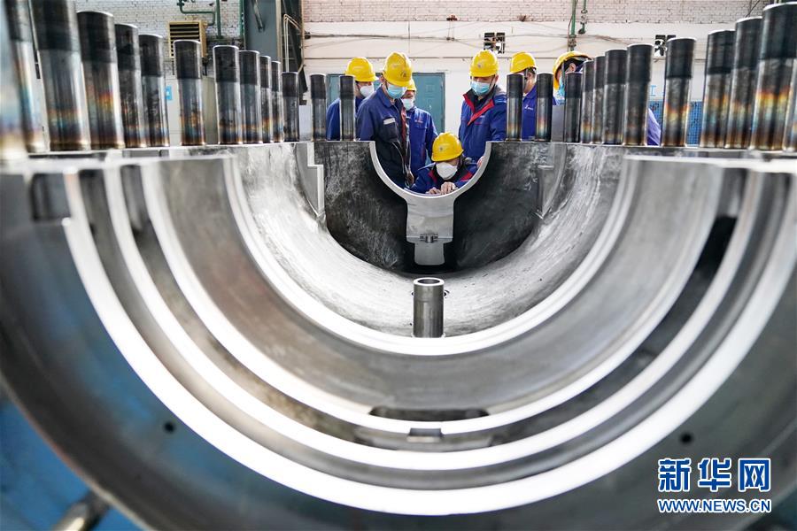 （新華全媒頭條&middot;在習(xí)近平新時(shí)代中國(guó)特色社會(huì)主義思想指引下&mdash;&mdash;新時(shí)代新作為新篇章&middot;圖文互動(dòng)）（8）同心戰(zhàn)&ldquo;疫&rdquo;彰顯人民至上&mdash;&mdash;各地各部門貫徹落實(shí)習(xí)近平總書記重要指示精神統(tǒng)籌推進(jìn)疫情防控和經(jīng)濟(jì)社會(huì)發(fā)展 