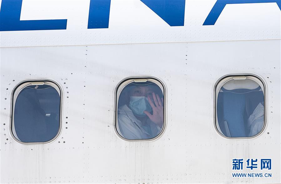 （新華全媒頭條&middot;圖文互動(dòng)）（7）最美逆行者，武漢永遠(yuǎn)記得你！&mdash;&mdash;首批援鄂醫(yī)療隊(duì)返程紀(jì)實(shí)