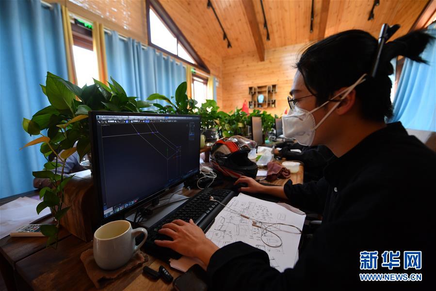 （聚焦復(fù)工復(fù)產(chǎn)&middot;圖文互動(dòng)）（3）記者手記：戰(zhàn)&ldquo;疫&rdquo;中增長(zhǎng)，這些企業(yè)做對(duì)了什么？