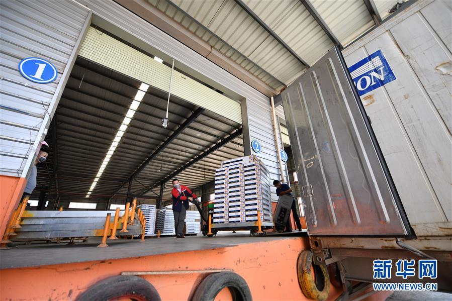 （聚焦復(fù)工復(fù)產(chǎn)&middot;圖文互動(dòng)）（4）記者手記：戰(zhàn)&ldquo;疫&rdquo;中增長(zhǎng)，這些企業(yè)做對(duì)了什么？