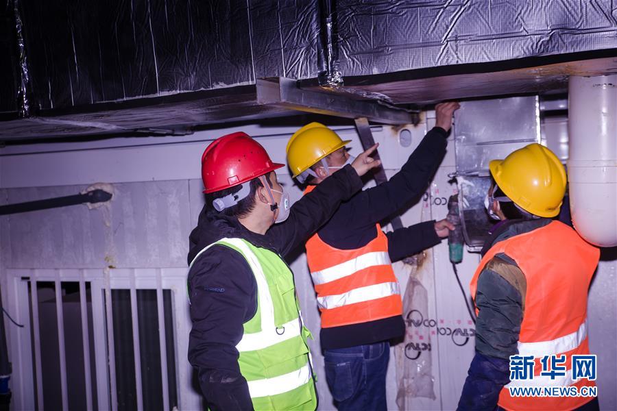 （一線抗疫群英譜&middot;圖文互動）（2）羅文浩：&ldquo;女兒，你的名字里有溫暖，有榮光！&rdquo;