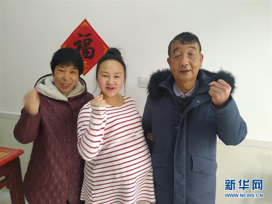 （一線抗疫群英譜&middot;圖文互動）（4）羅文浩：&ldquo;女兒，你的名字里有溫暖，有榮光！&rdquo;