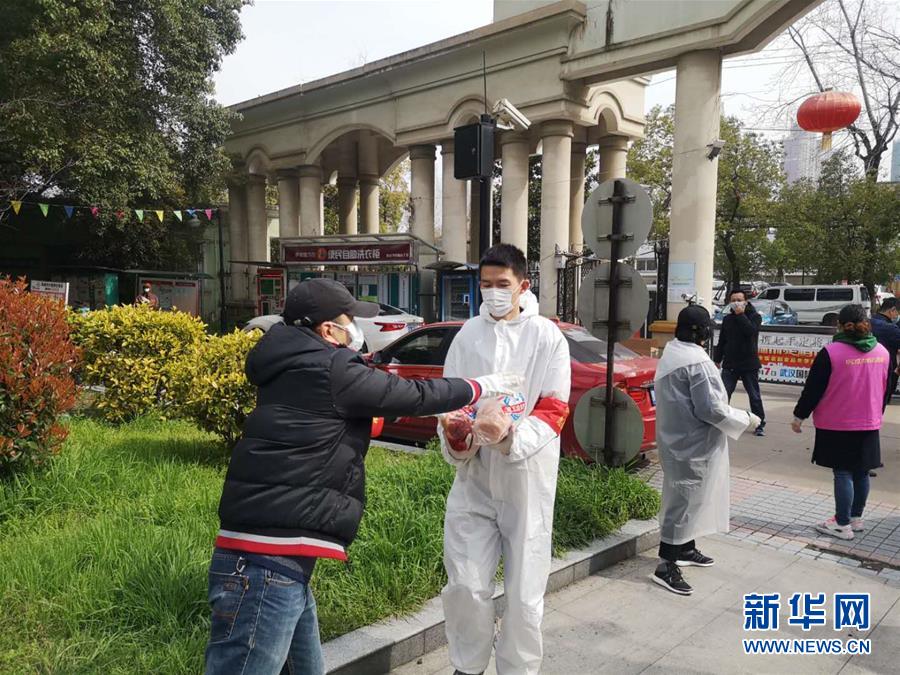 （習(xí)近平致敬的戰(zhàn)“疫”英雄·下沉干部篇·圖文互動(dòng)）（3）他們，挺身而出守防線