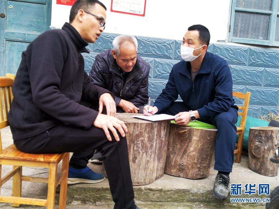 （習(xí)近平致敬的戰(zhàn)“疫”英雄·下沉干部篇·圖文互動(dòng)）（6）他們，挺身而出守防線