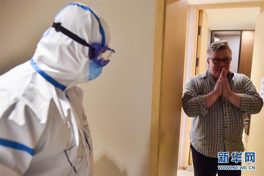 （聚焦疫情防控&middot;圖文互動）（1）&ldquo;感謝你們，讓我感到很踏實！&rdquo;&mdash;&mdash;北京入境人員轉(zhuǎn)運及隔離點見聞