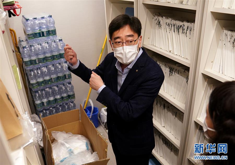 （香港故事&middot;圖文互動(dòng)）（3）從&ldquo;非典&rdquo;到新冠，一位香港醫(yī)生親歷的兩次抗疫