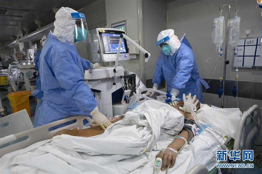 （新華全媒頭條&middot;圖文互動(dòng)）（8）生命至上，人民至上&mdash;&mdash;武漢戰(zhàn)&ldquo;疫&rdquo;重癥患者救治工作紀(jì)實(shí)