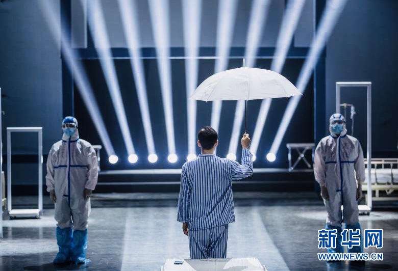 （圖文互動）（1）天津人藝推出抗擊疫情舞臺情景劇致敬&ldquo;白衣天使&rdquo;