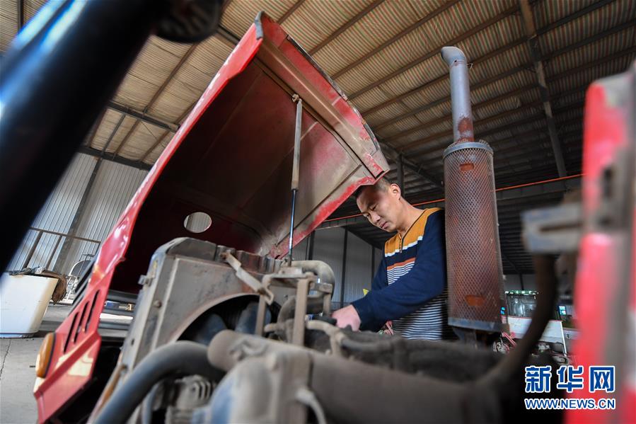 （在習(xí)近平新時(shí)代中國(guó)特色社會(huì)主義思想指引下&mdash;&mdash;新時(shí)代新作為新篇章&middot;習(xí)近平總書(shū)記關(guān)切事&middot;圖文互動(dòng)）（13）春耕忙 信心足&mdash;&mdash;谷雨時(shí)節(jié)走馬東北直擊糧事