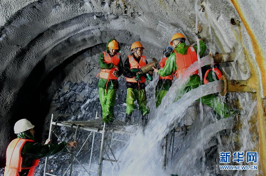 (圖文互動)(2)“最難掘進(jìn)隧道”大柱山隧道貫通