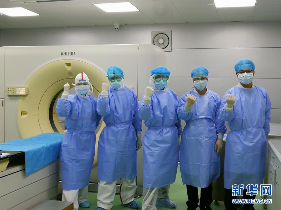 （一線抗疫群英譜&middot;圖文互動）黃向煉：當好戰(zhàn)&ldquo;疫&rdquo;的眼睛