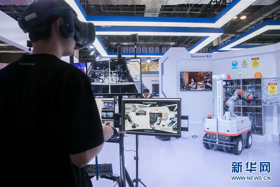 （新華全媒頭條·圖文互動(dòng)）（4）新基建，澎湃中國(guó)經(jīng)濟(jì)新動(dòng)能