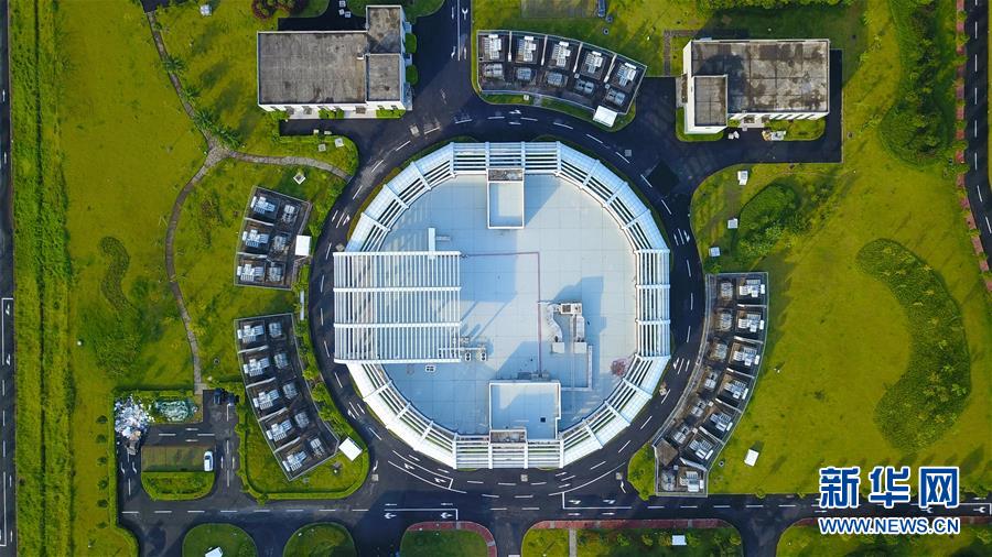 （新華全媒頭條·圖文互動(dòng)）（13）新基建，澎湃中國(guó)經(jīng)濟(jì)新動(dòng)能