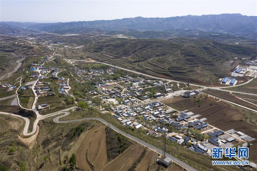 （新華全媒頭條&middot;圖文互動）（4）初夏，循著總書記的腳步探訪產(chǎn)業(yè)扶貧新事