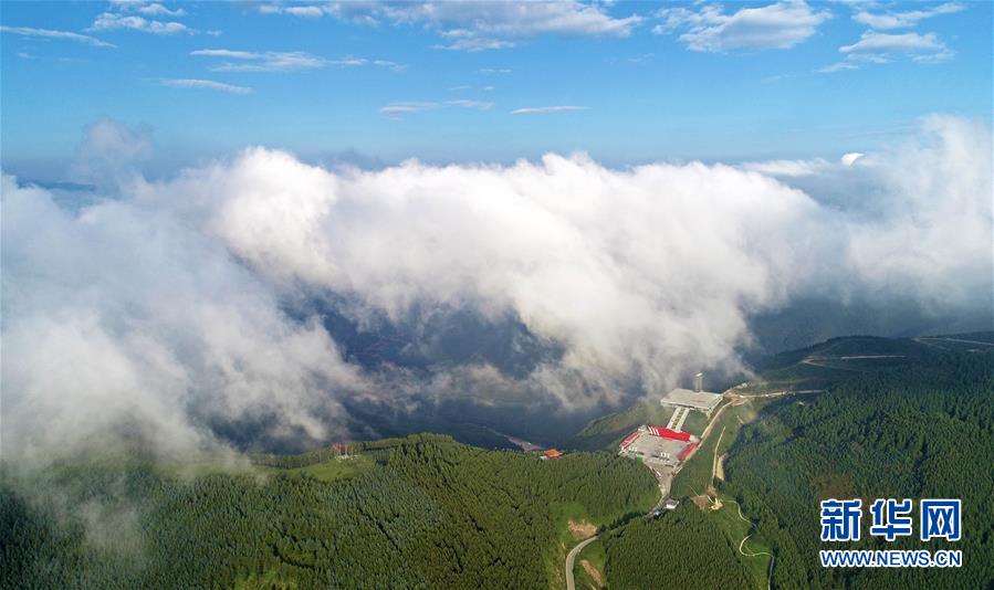 (在習(xí)近平新時(shí)代中國(guó)特色社會(huì)主義思想指引下——新時(shí)代新作為新篇章·習(xí)近平總書記關(guān)切事·圖文互動(dòng))(1)六盤山下的誓言——來(lái)自寧夏的脫貧故事