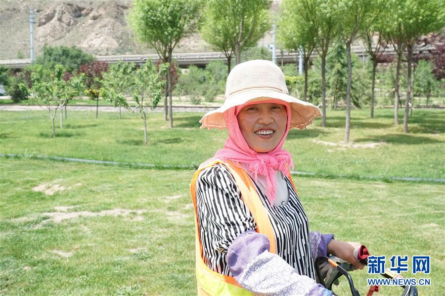 （決戰(zhàn)決勝脫貧攻堅(jiān)&middot;圖文互動）（4）李三姐有了&ldquo;美&rdquo;差事