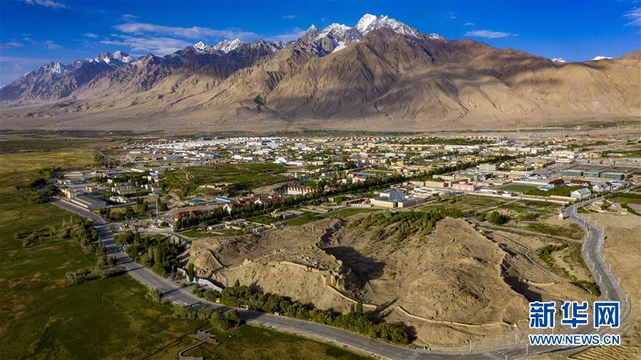 （新華全媒頭條·圖文互動(dòng)）（2）飛吧，“帕米爾雄鷹”！