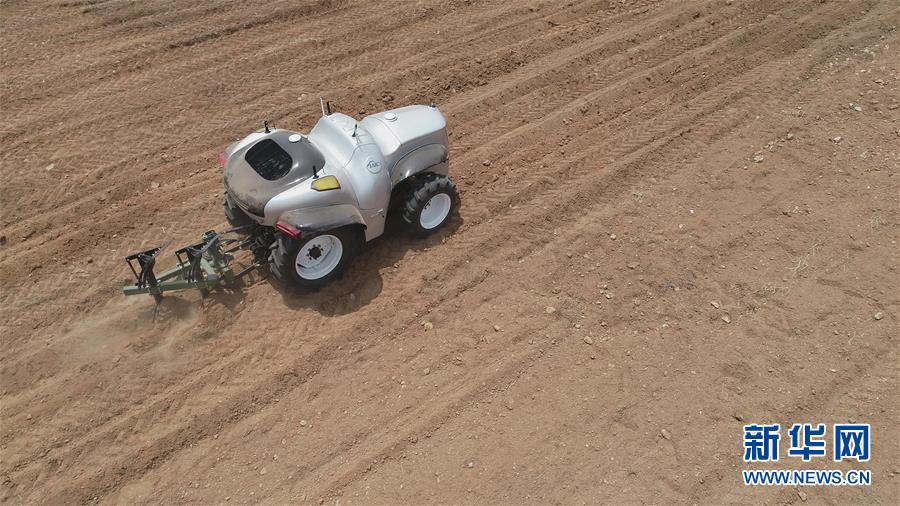 (來(lái)自一線的調(diào)查報(bào)告·圖文互動(dòng))(1)從“共和國(guó)長(zhǎng)子”到“新時(shí)代尖兵”——洛陽(yáng)市推動(dòng)老工業(yè)基地高質(zhì)量發(fā)展見(jiàn)聞