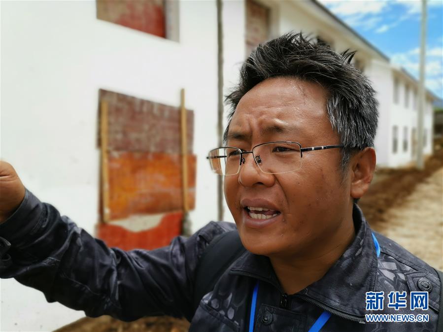 (新華全媒頭條·圖文互動)(7)初心赴使命 熱血寫春秋——記脫貧攻堅(jiān)中的共產(chǎn)黨員