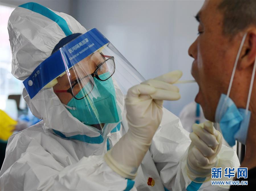 （新華全媒頭條·圖文互動）（7）首都再戰(zhàn)“疫”，難忘40天——寫在北京應急響應級別降級之際 