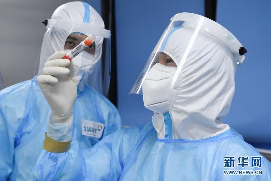 （新華全媒頭條·圖文互動）（10）首都再戰(zhàn)“疫”，難忘40天——寫在北京應急響應級別降級之際 