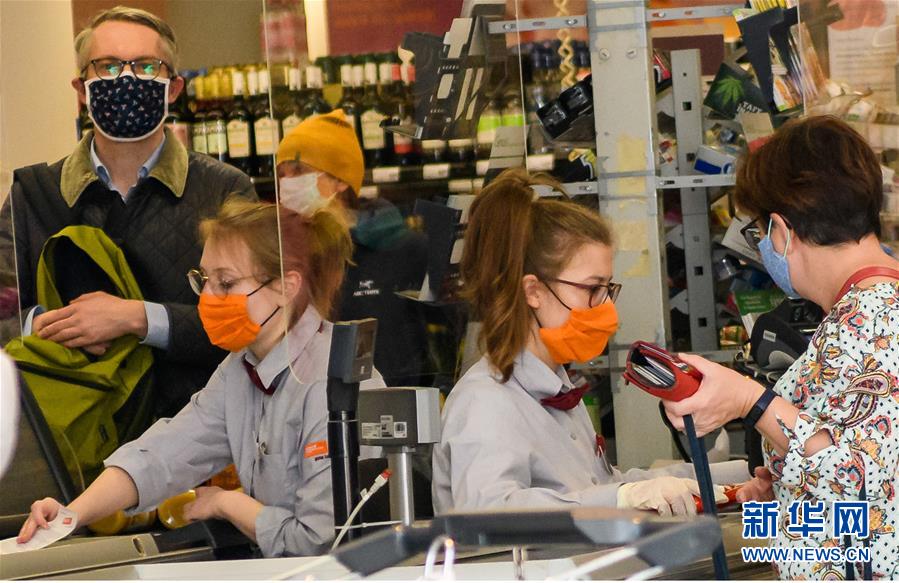 （國際&middot;圖文互動）（1）特稿：穿越寒暑 無問西東&mdash;&mdash;寫在新冠疫情構(gòu)成&ldquo;國際關注的突發(fā)公共衛(wèi)生事件&rdquo;半年之際