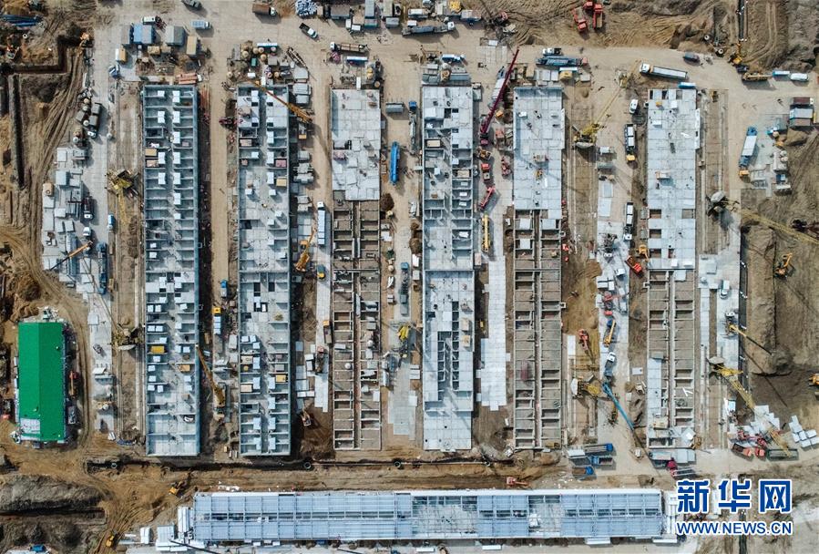 （國際&middot;圖文互動）（3）特稿：穿越寒暑 無問西東&mdash;&mdash;寫在新冠疫情構(gòu)成&ldquo;國際關注的突發(fā)公共衛(wèi)生事件&rdquo;半年之際