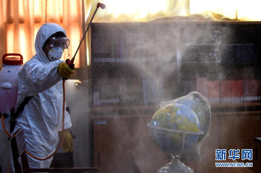 （國際&middot;圖文互動）（12）特稿：穿越寒暑 無問西東&mdash;&mdash;寫在新冠疫情構(gòu)成&ldquo;國際關注的突發(fā)公共衛(wèi)生事件&rdquo;半年之際