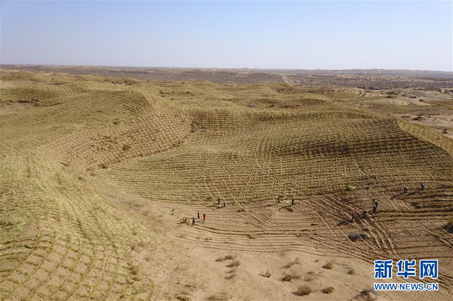 （在習(xí)近平新時(shí)代中國特色社會(huì)主義思想指引下&mdash;&mdash;新時(shí)代新作為新篇章&middot;習(xí)近平總書記關(guān)切事&middot;圖文互動(dòng)）（4）綠色映底蘊(yùn)，山水見初心&mdash;&mdash;生態(tài)優(yōu)先、綠色發(fā)展持續(xù)造福群眾美好生活