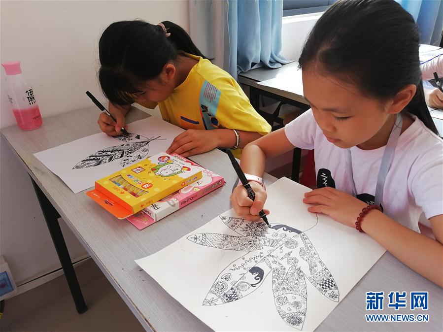 （特別的暑期生活&middot;圖文互動）（1）她們的愿望，在這個假期實現(xiàn)&mdash;&mdash;廣西隆安易地扶貧搬遷安置區(qū)暑期見聞