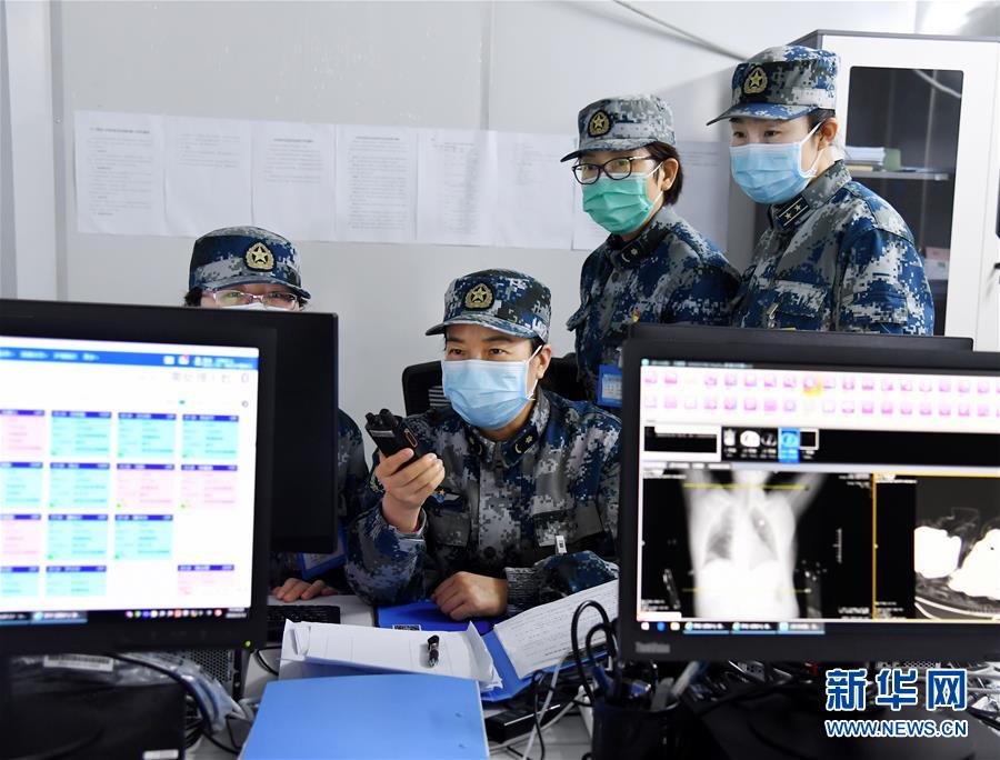 （圖文互動）（4）“白衣戰(zhàn)士”在沖鋒——記“最美新時(shí)代革命軍人”仲月霞