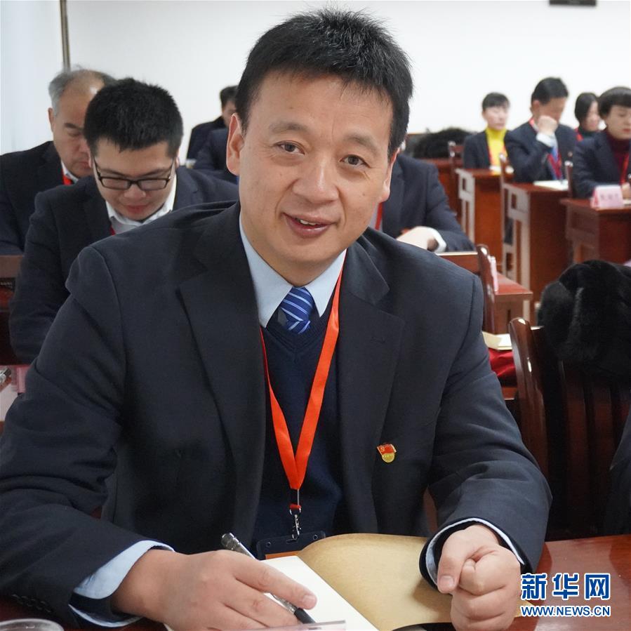 （新華全媒頭條&middot;圖文互動(dòng)）（2）以仁心仁術(shù)造福人民&mdash;&mdash;寫在第三個(gè)中國(guó)醫(yī)師節(jié)之際