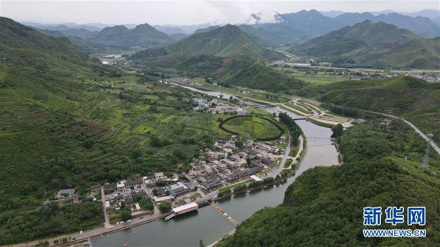 （新華全媒頭條&middot;走向我們的小康生活&middot;圖文互動）（5）長城腳下，小康村串成&ldquo;珍珠鏈&rdquo;