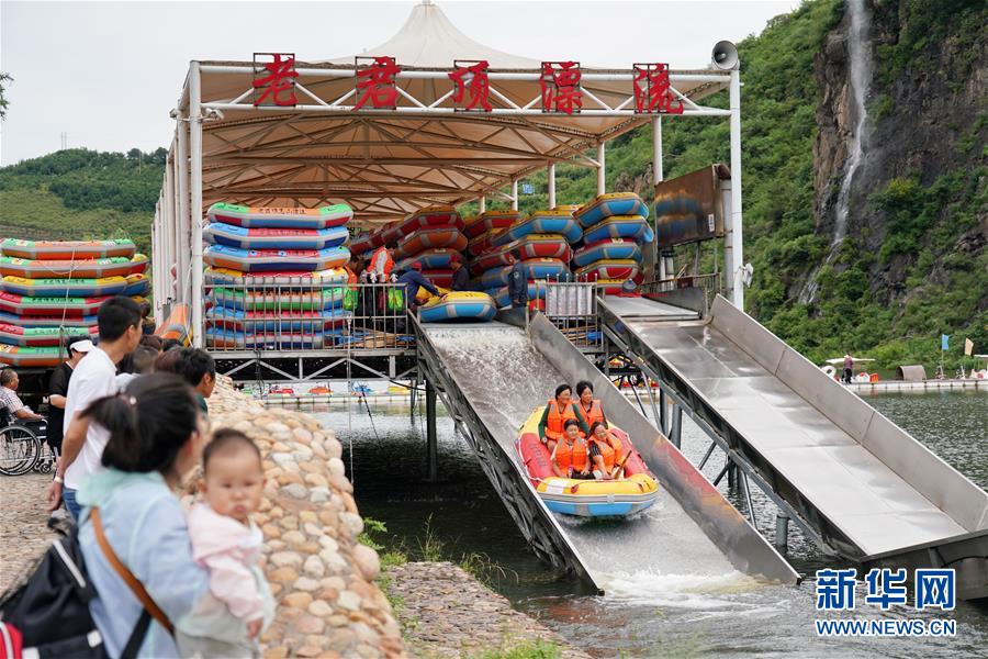 （新華全媒頭條&middot;走向我們的小康生活&middot;圖文互動）（6）長城腳下，小康村串成&ldquo;珍珠鏈&rdquo;