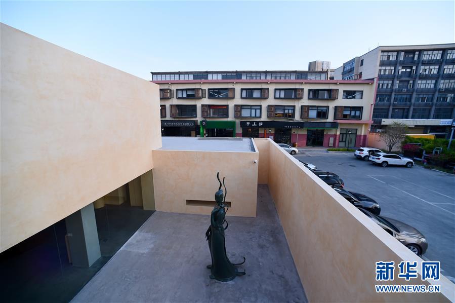 (特區(qū)40年·圖文互動)(2)老廠房變身“夢工廠”折射廈門經(jīng)濟(jì)特區(qū)40年變遷