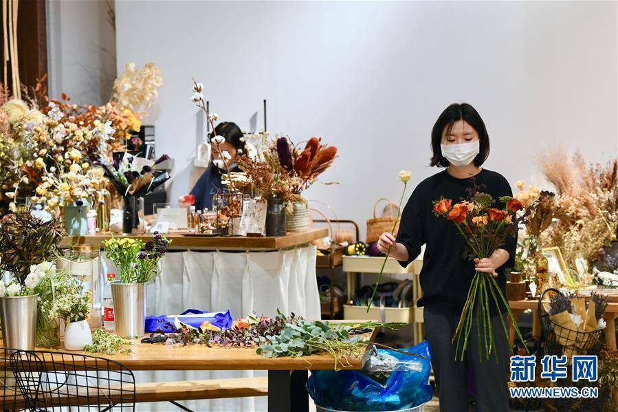 (特區(qū)40年·圖文互動)(9)老廠房變身“夢工廠”折射廈門經(jīng)濟(jì)特區(qū)40年變遷