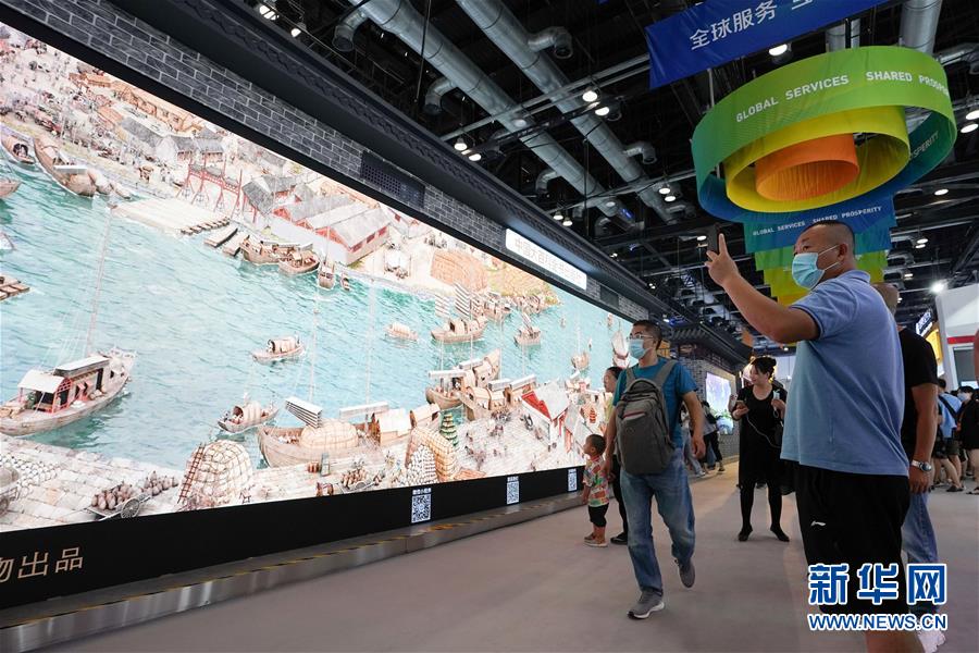 （新華全媒頭條&middot;圖文互動(dòng)）（13）奮斗結(jié)碩果，再寫新篇章&mdash;&mdash;寫在共和國(guó)71周年華誕之際