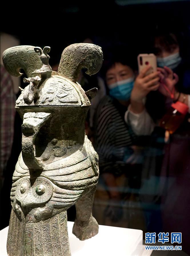 （文化視點(diǎn)&middot;聽文物講故事&middot;圖文互動）（2）國寶婦好鸮尊：三千年前的&ldquo;私人定制&rdquo;