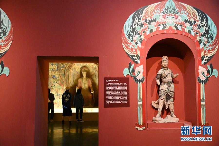 (圖文互動)(2)中國三大石窟在河南洛陽首次聯(lián)袂開展